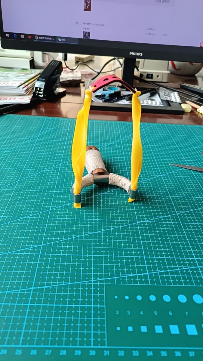 主战三